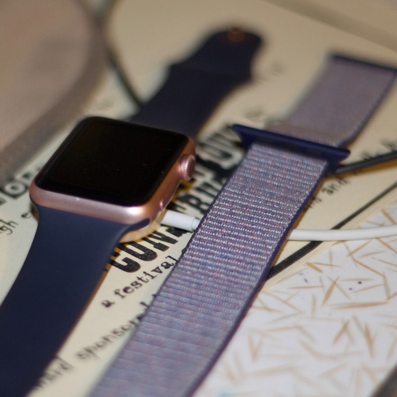 Apple Other - Apple Watch Series 1 Rose Gold 42mm